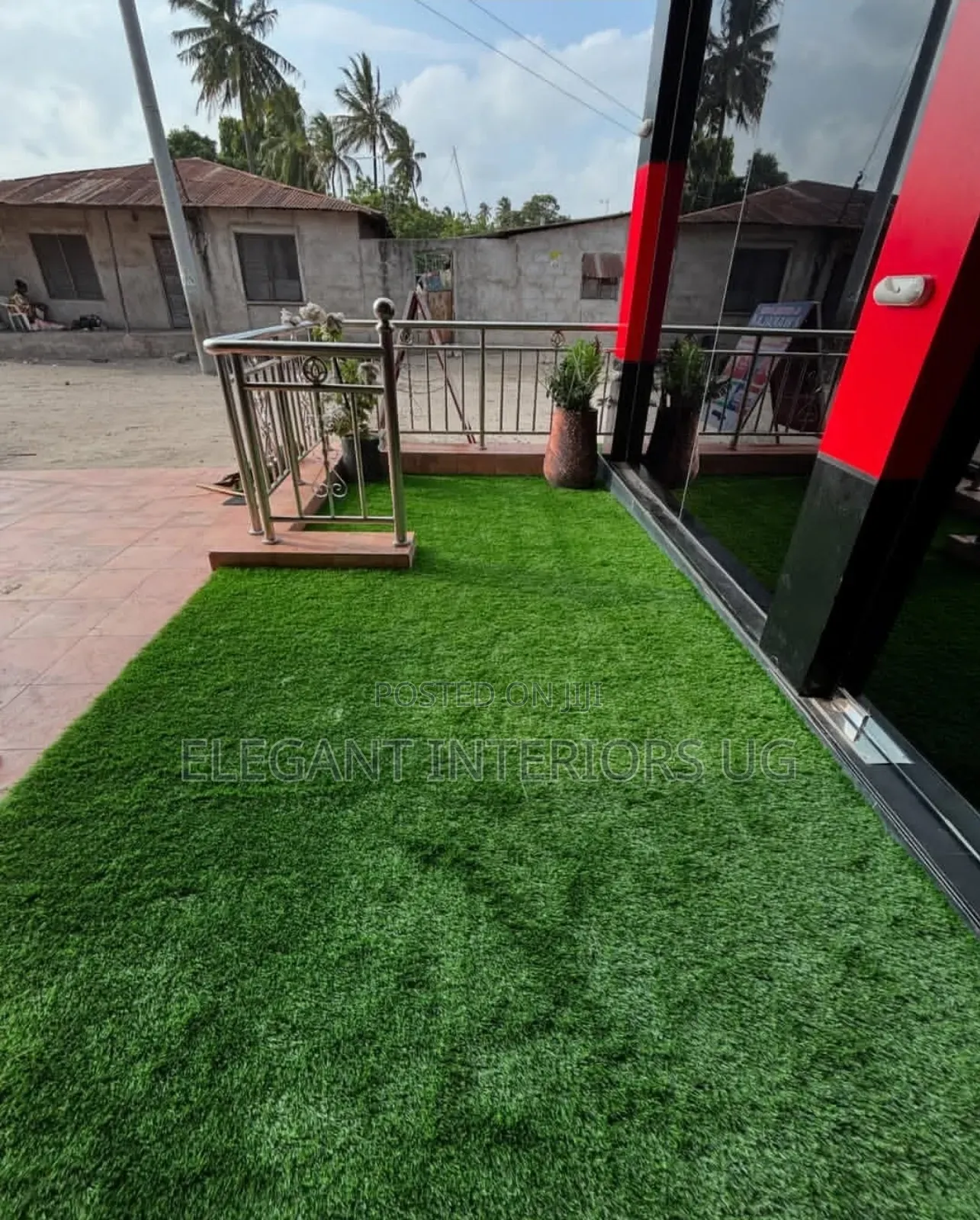 Balcony Grass Carpets Also Used in Compounds and Play Ground Turfs