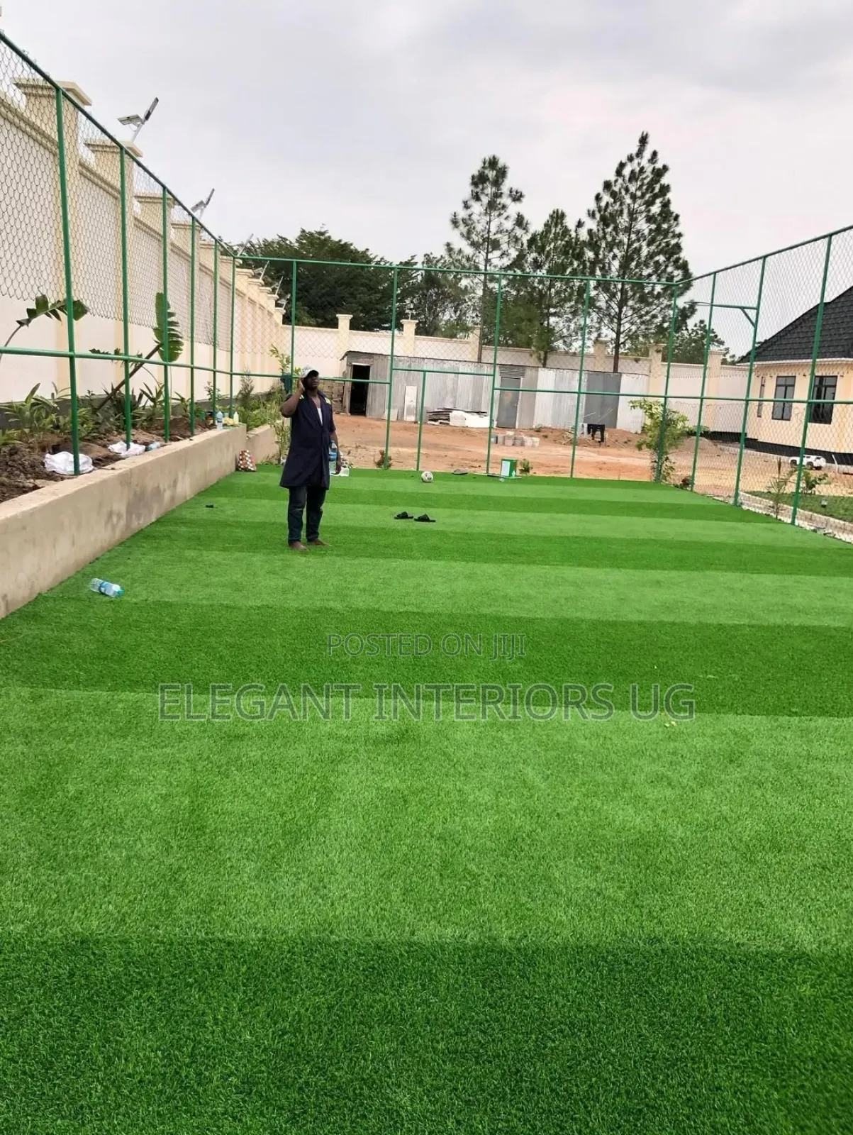 Fancy Grass Carpets Available for Balconies at Cheap Price