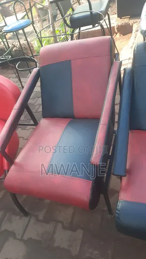 Sik Salon Chairs