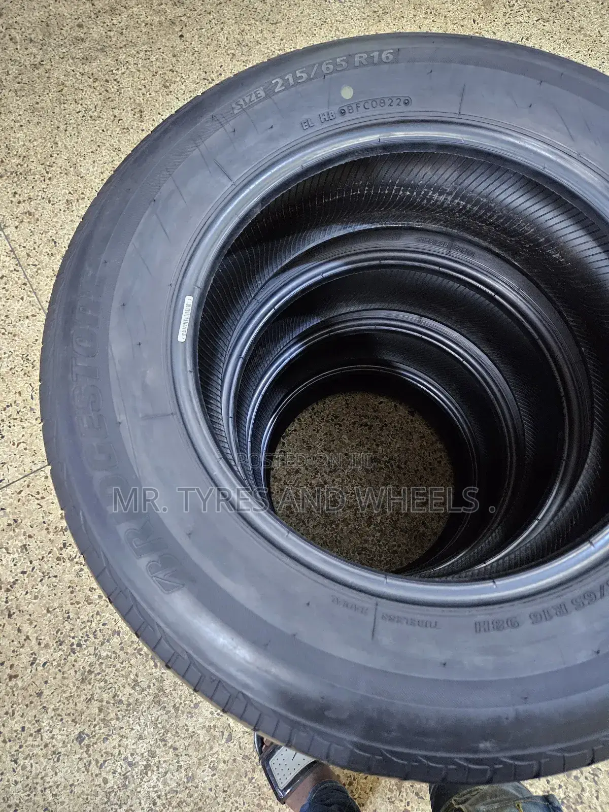 215 65 R16 Japan Bridgestone.Wish.Noah.R4 Old Model N Others.