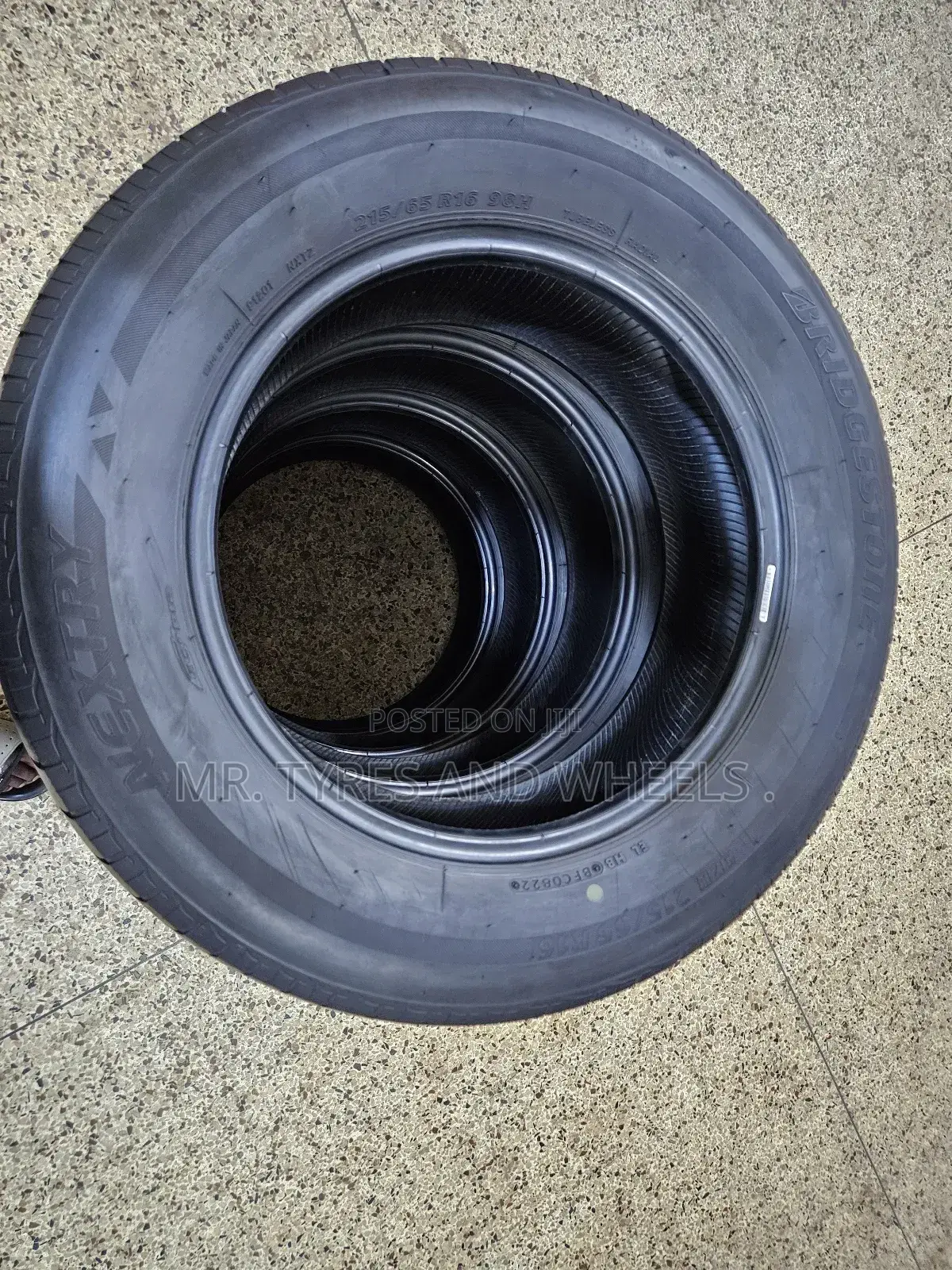 215 65 R16 Japan Bridgestone.Wish.Noah.R4 Old Model N Others.