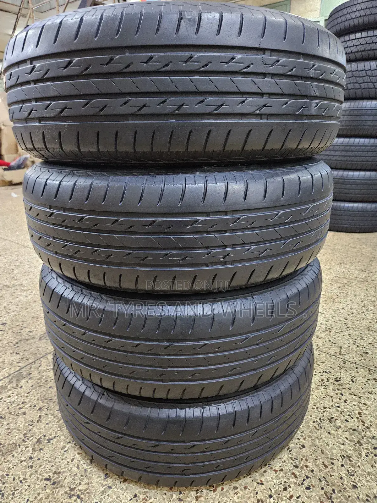 215 65 R16 Japan Bridgestone.Wish.Noah.R4 Old Model N Others.