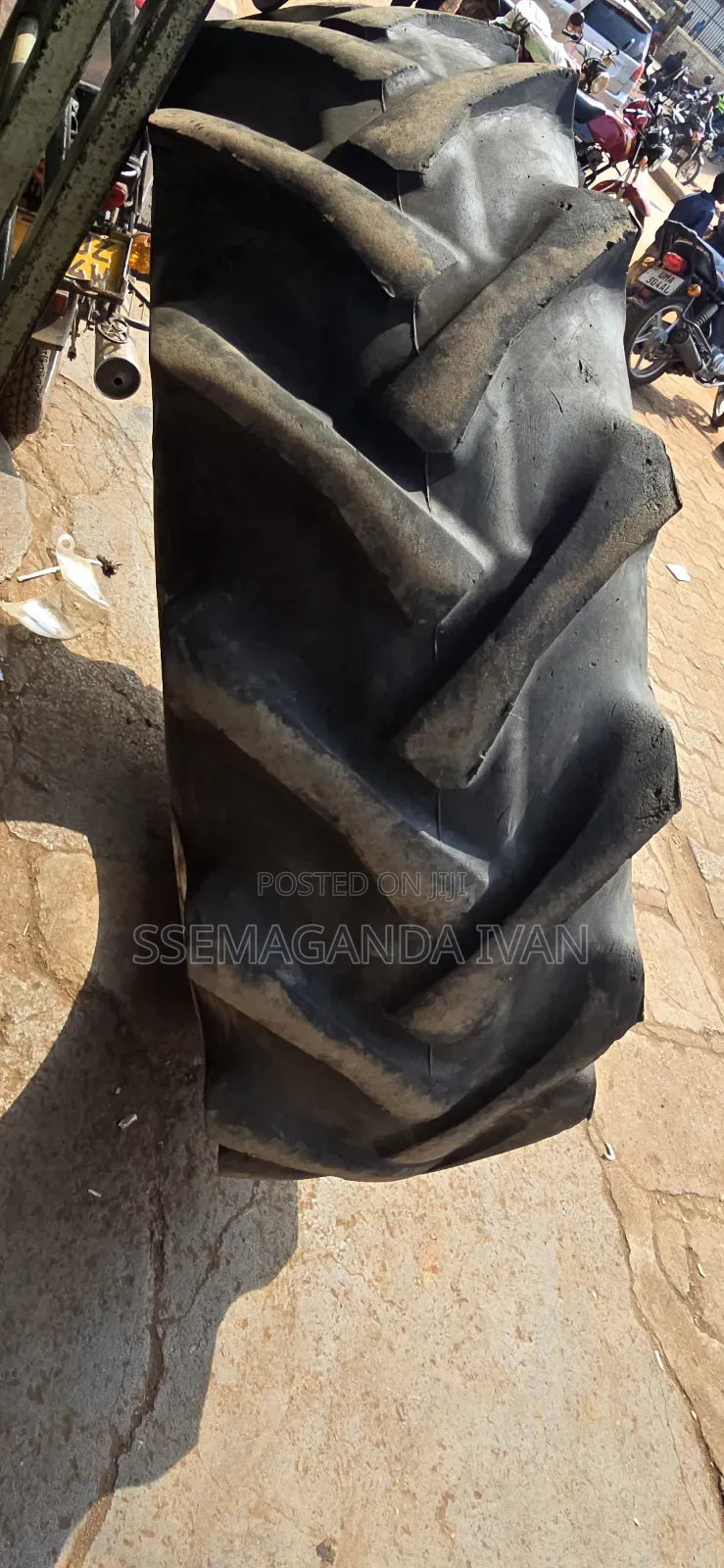 18.4r30 Tractor Tyre in Good Used Condition