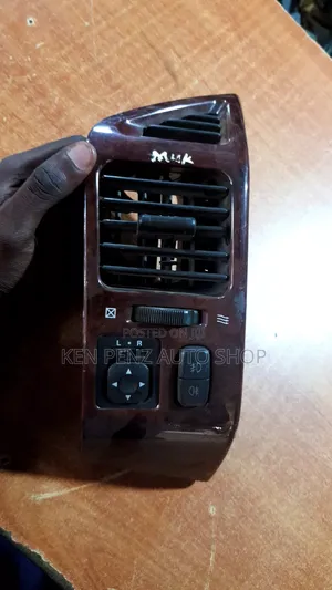 Dashboard Vent Outlet Pannel for Mitsubishi Pajero 2002 - 2002