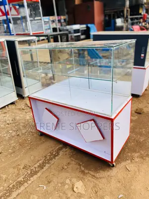 Rectangular Form /3ft. Counter /Display Glass