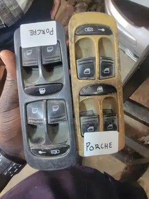 Poshee Battons