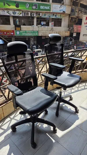2 Pieces of Recliner Office Seats