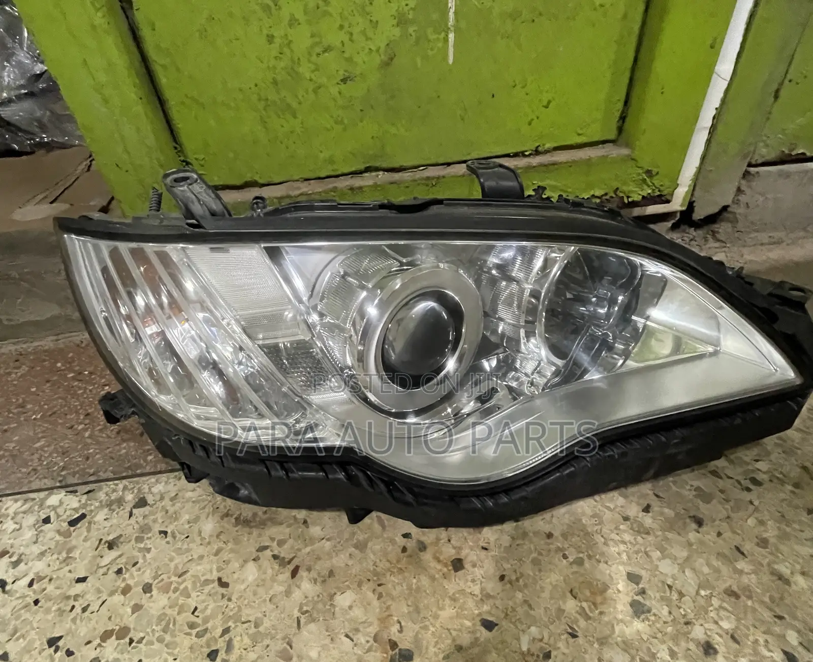 Subaru Legacy Headlight