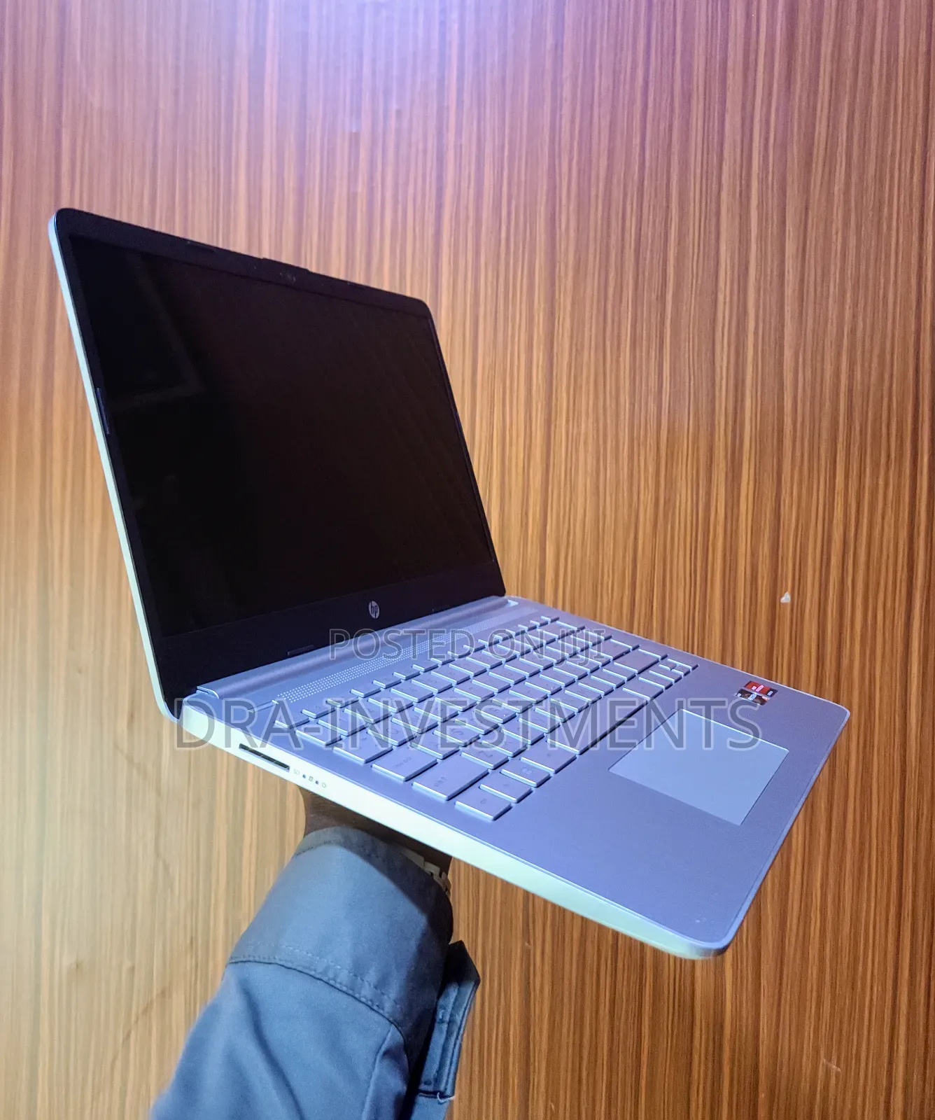 New Laptop HP 14S 8GB AMD Ryzen 3 SSD 256GB
