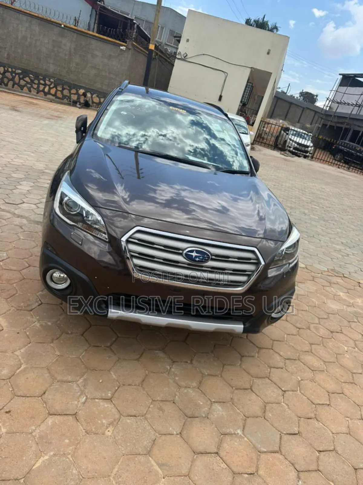 Subaru Outback 2.5i 4dr Wagon AWD (2.5L 4cyl CVT) 2015 Gold