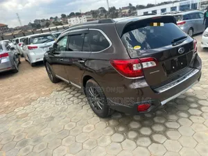 Subaru Outback 2.5i 4dr Wagon AWD (2.5L 4cyl CVT) 2015 Gold