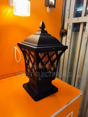 Universal Gate Light