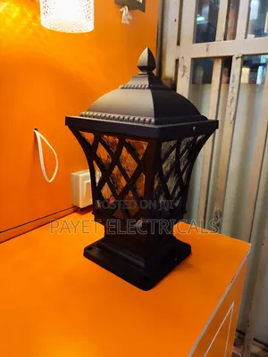 Universal Gate Light