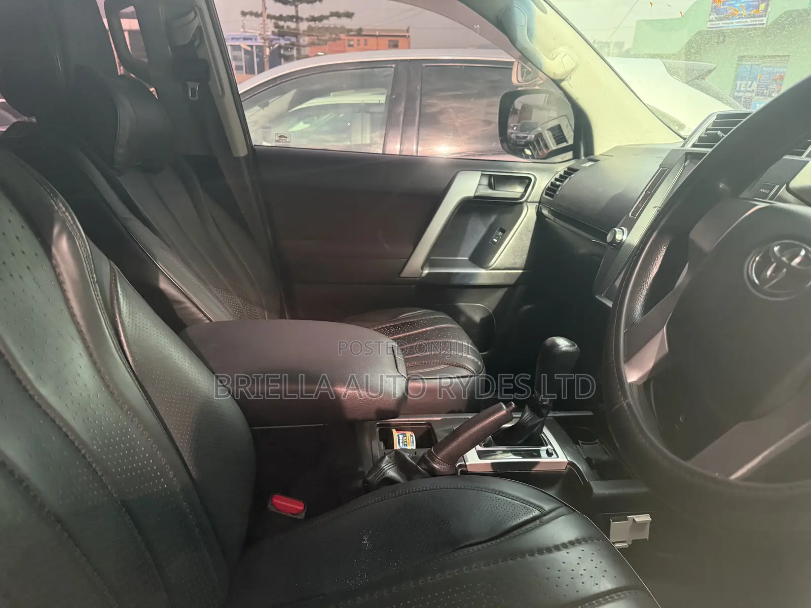 Toyota Land Cruiser Prado 2018 White