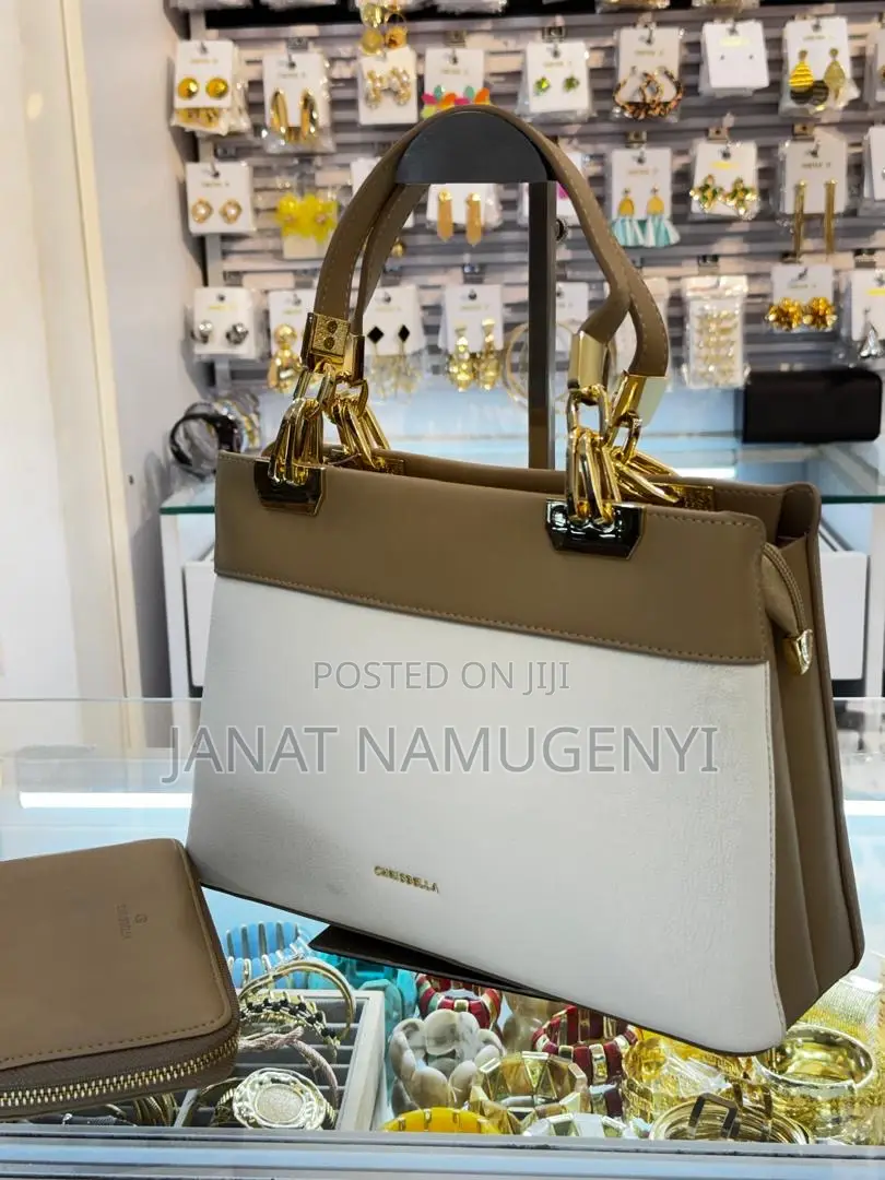 Chris Bella Bag With Golden Handle and a Wallet