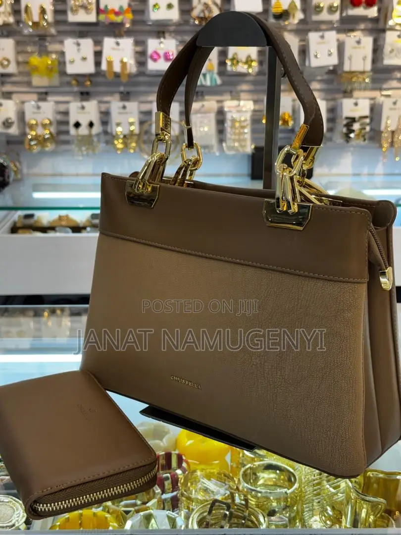 Chris Bella Bag With Golden Handle and a Wallet