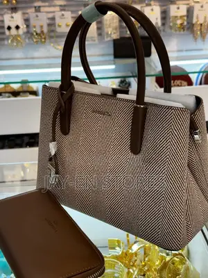 Chris Bella Bag With a Wallet