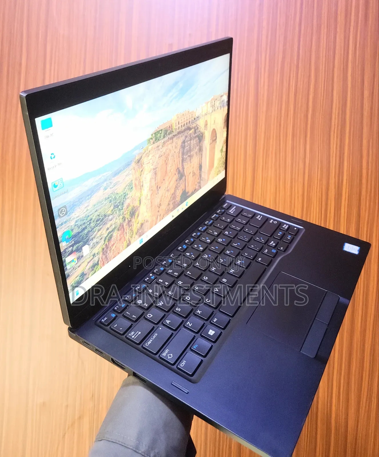 New Laptop Dell Latitude 7390 8GB Intel Core I5 SSD 256GB