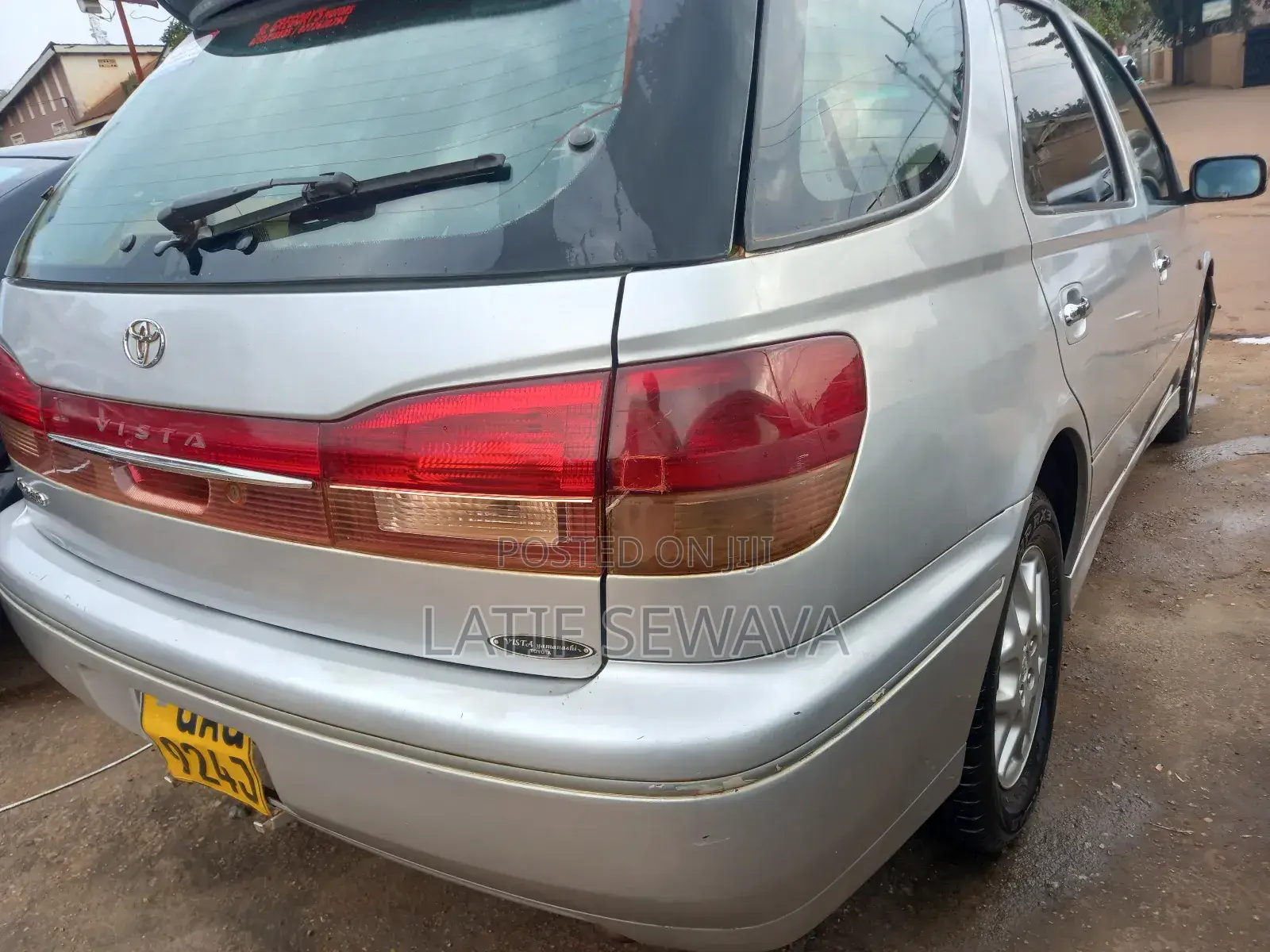 Toyota Vista 1998 Silver