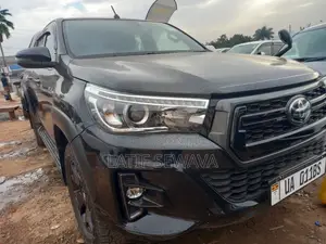 Toyota Hilux Revo Double Cab Deisel 2.8 AWD 2018 Black