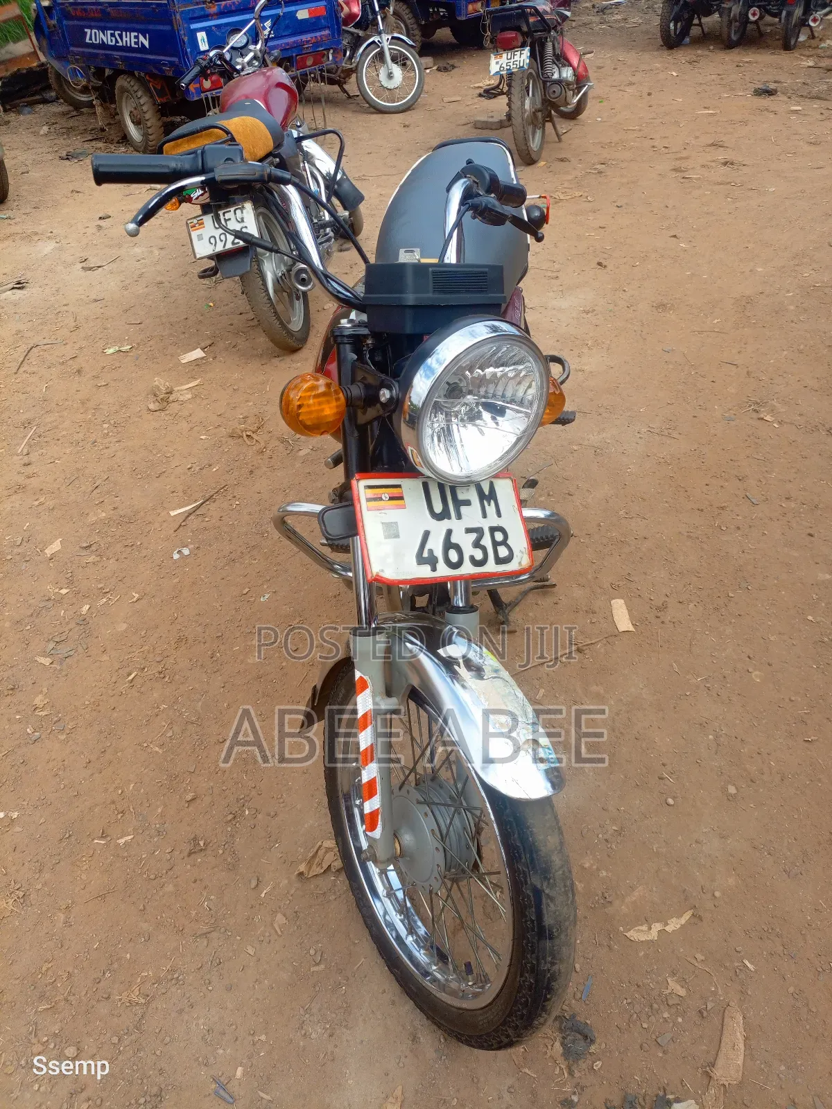 Bajaj Boxer 100 2024 Red