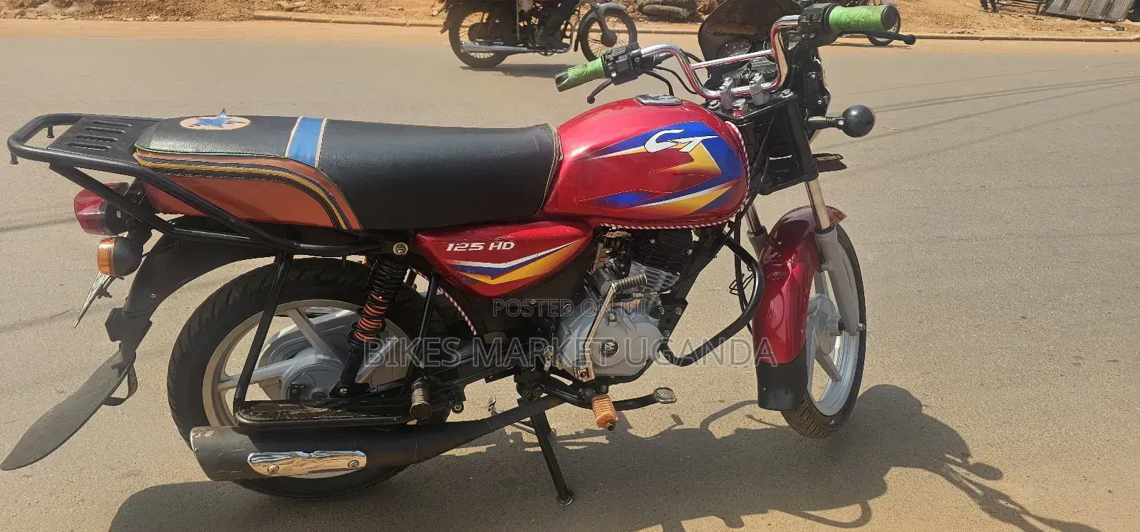 Bajaj Boxer 125 2025 Red