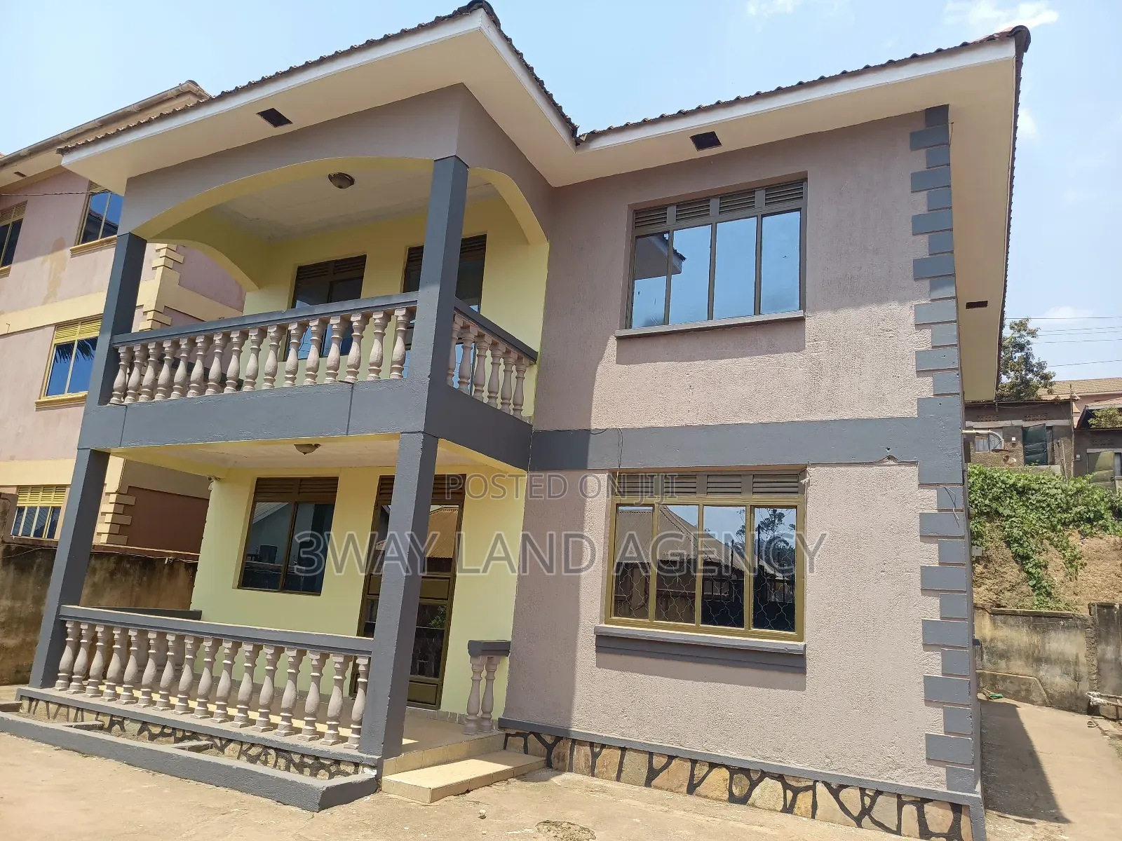 Furnished 4bdrm House in Ssabagabo-Makindye for sale
