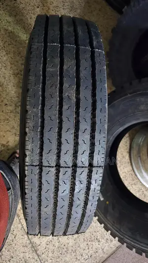 9.5r17.5 Authentic Front Highway Linglong Tyres