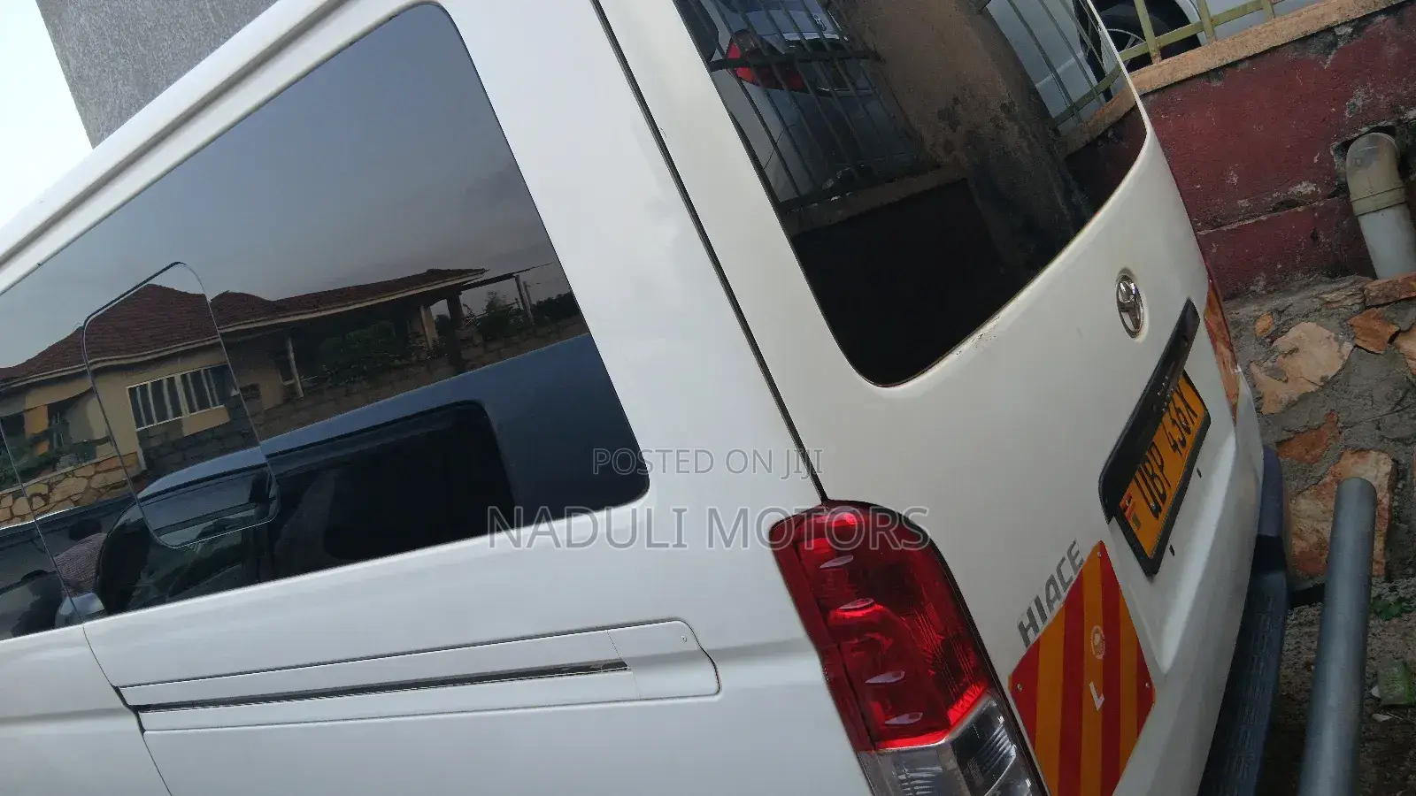 Toyota HiAce 2012 White