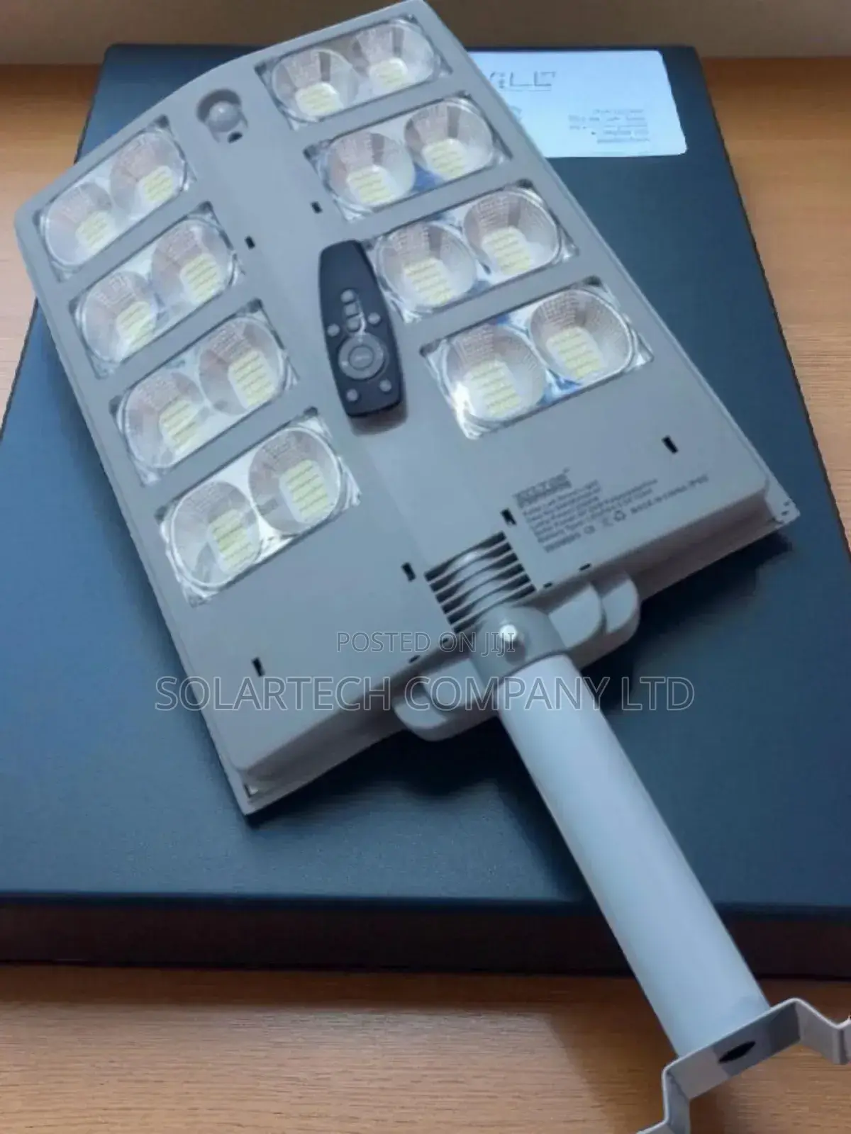 2000w All Top Solar Street Light, Bright Led for Wide Coverage