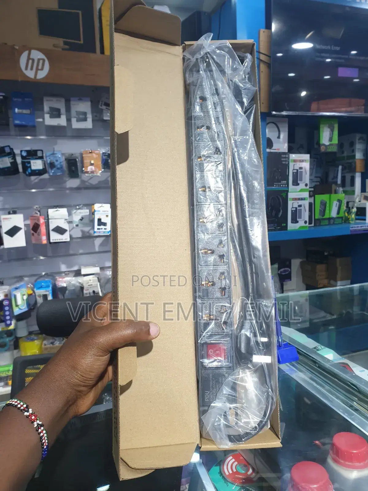 Apc Easy Ups Power Distribution Unit (Pdu)