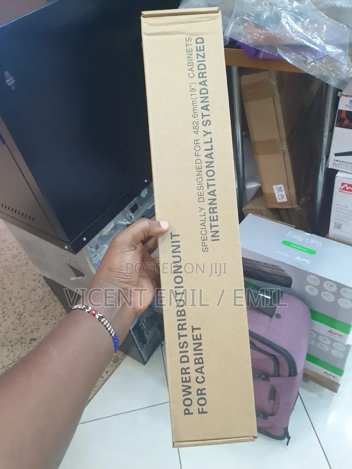 Apc Easy Ups Power Distribution Unit (Pdu)