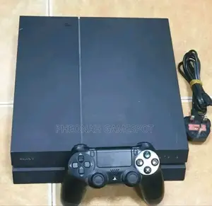Playstation 4 Console With Two Controllers and Over 12 Games