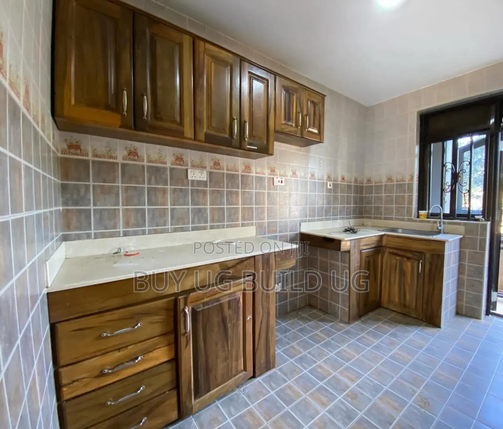2bdrm Bungalow in Seeta Town, Goma for rent