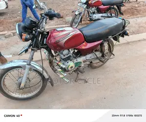 Bajaj Boxer 2024 Red