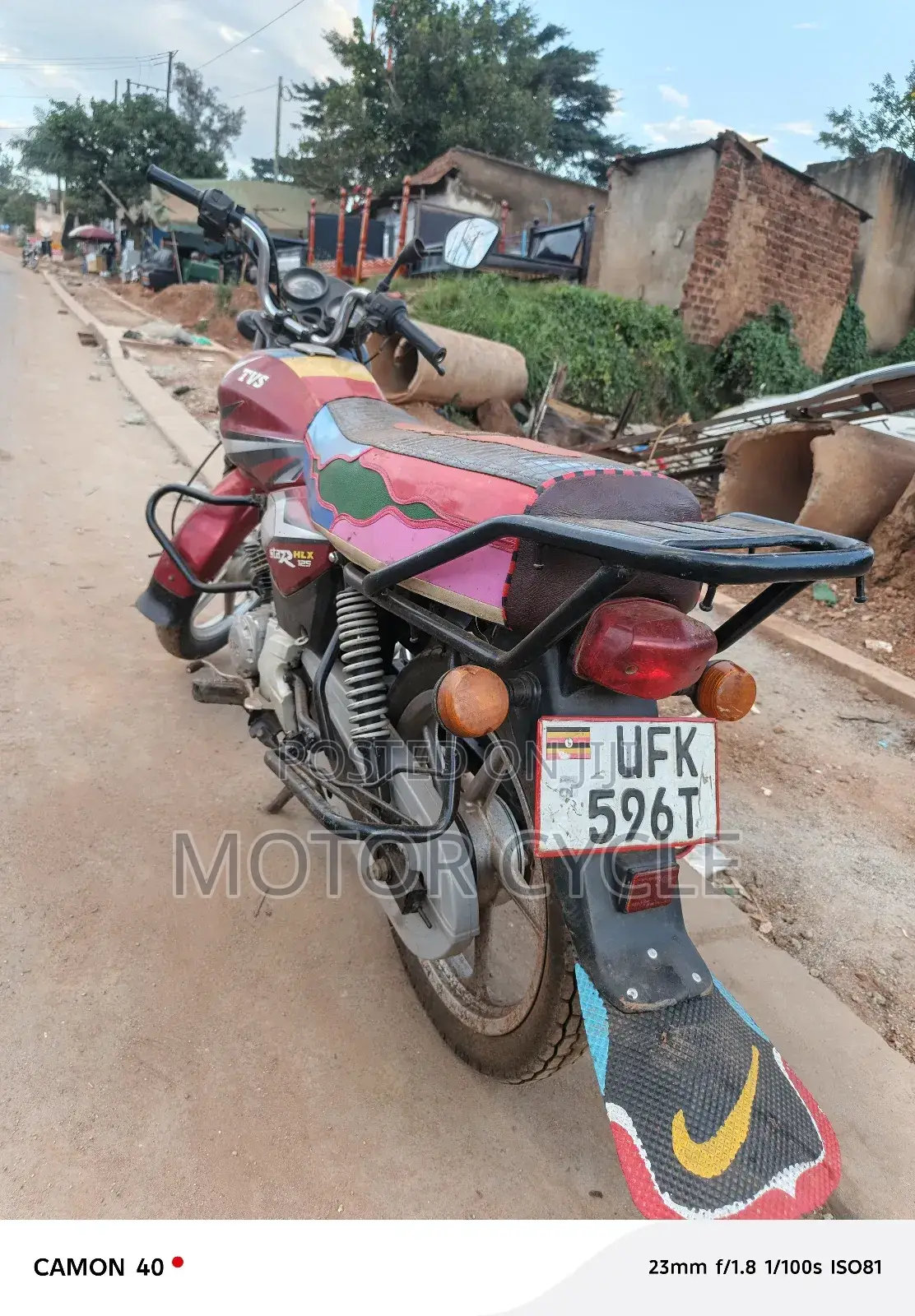 TVS HLX 125 2022 Red