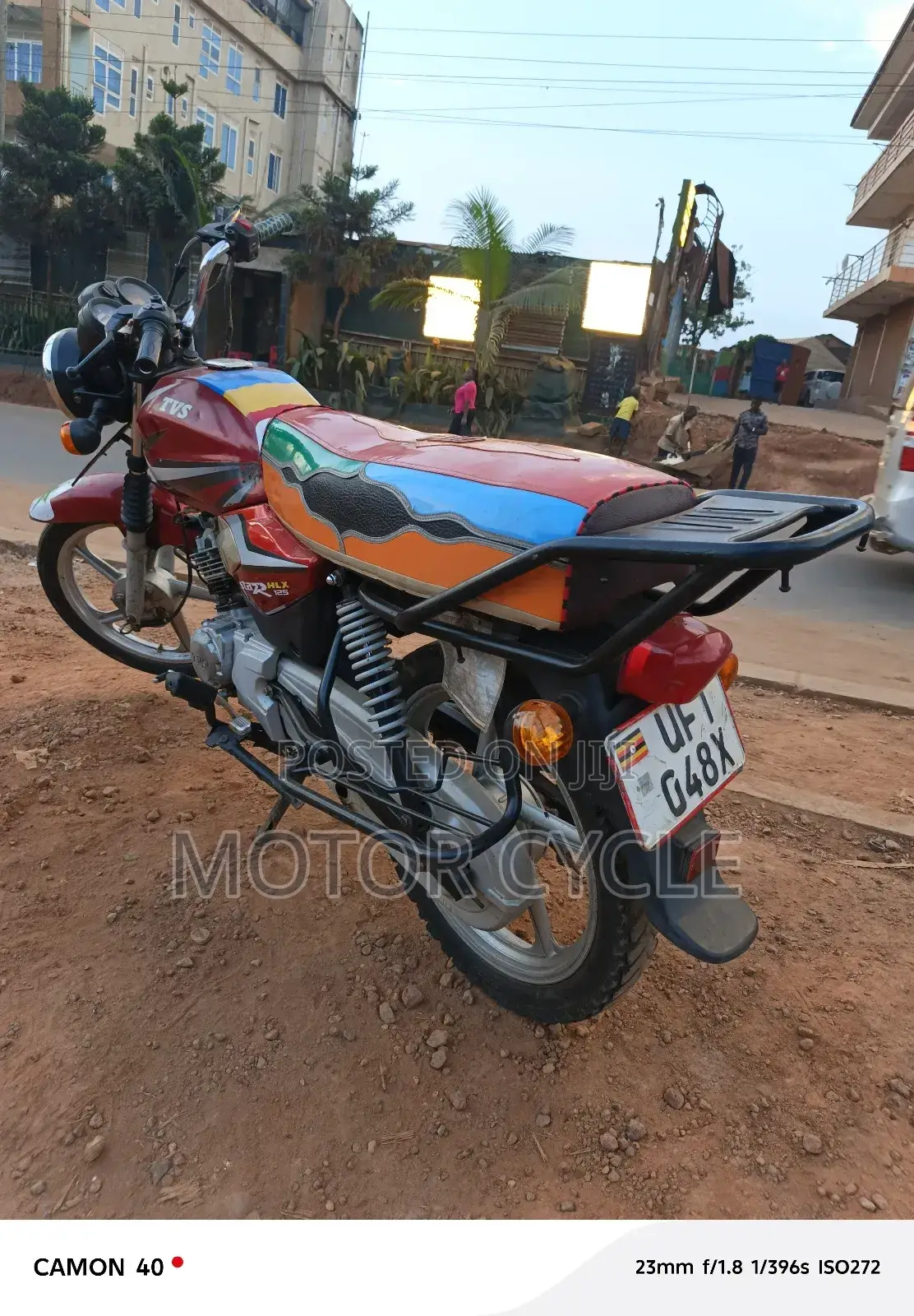 TVS HLX 125 2022 Red