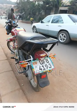 TVS HLX 125 2021 Red
