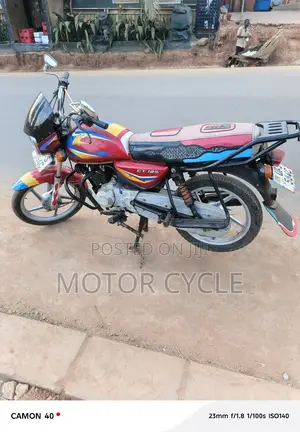 Bajaj CT 110X 2025 Red