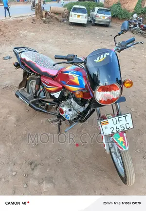 Bajaj Boxer 125 2023 Red