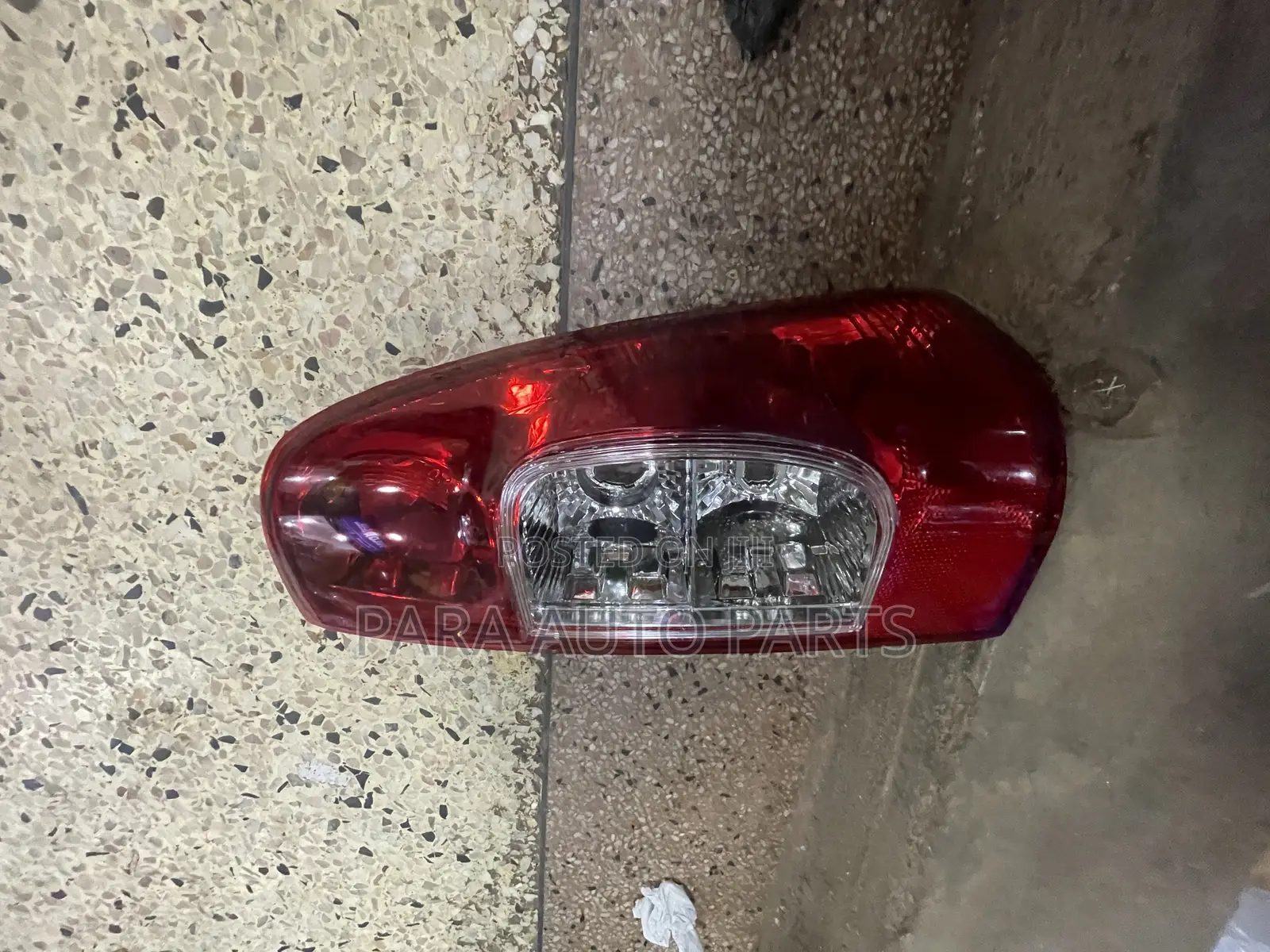 Isuzu D-Max Taillight