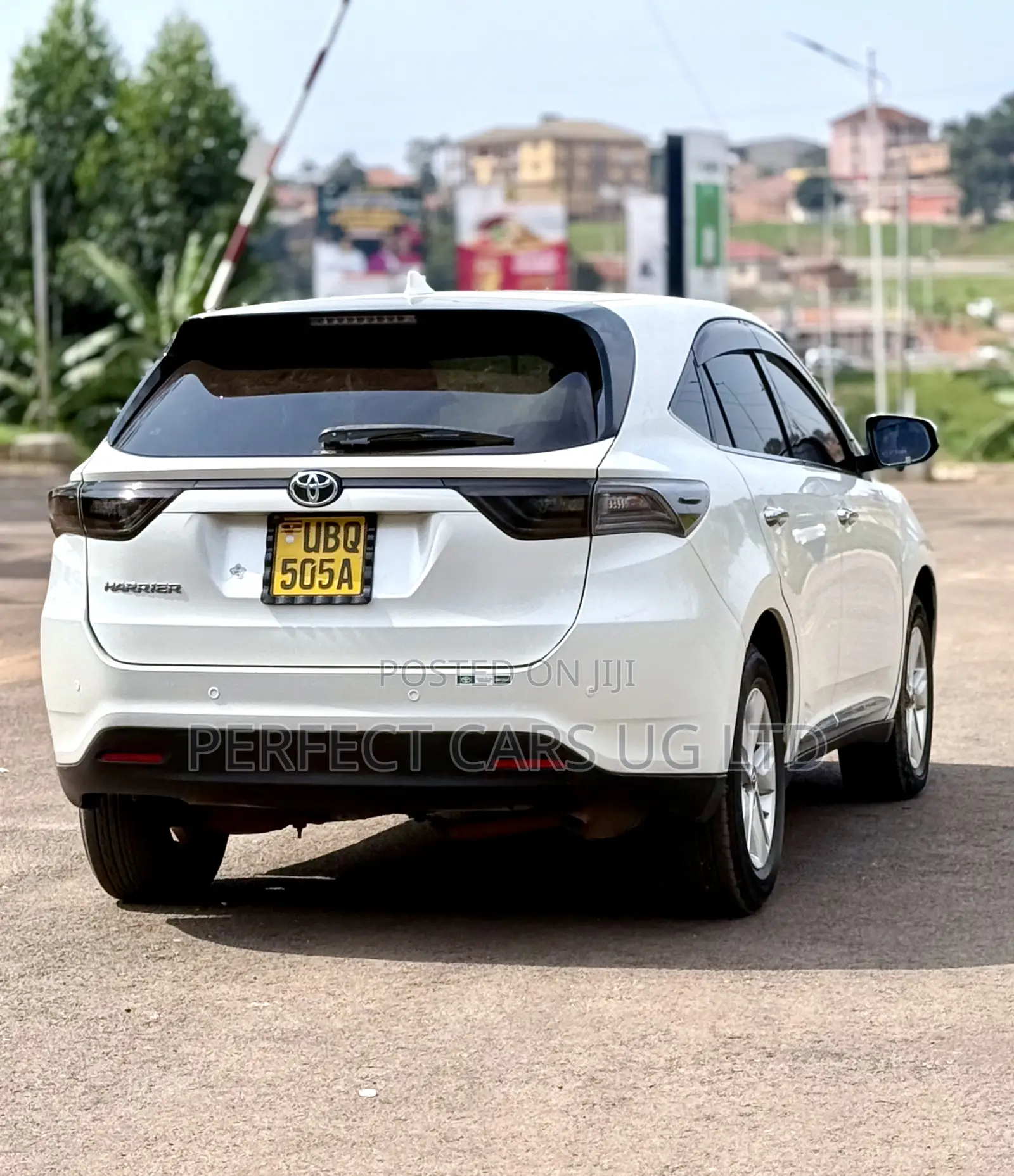 Toyota Harrier 2.0 2014 Pearl