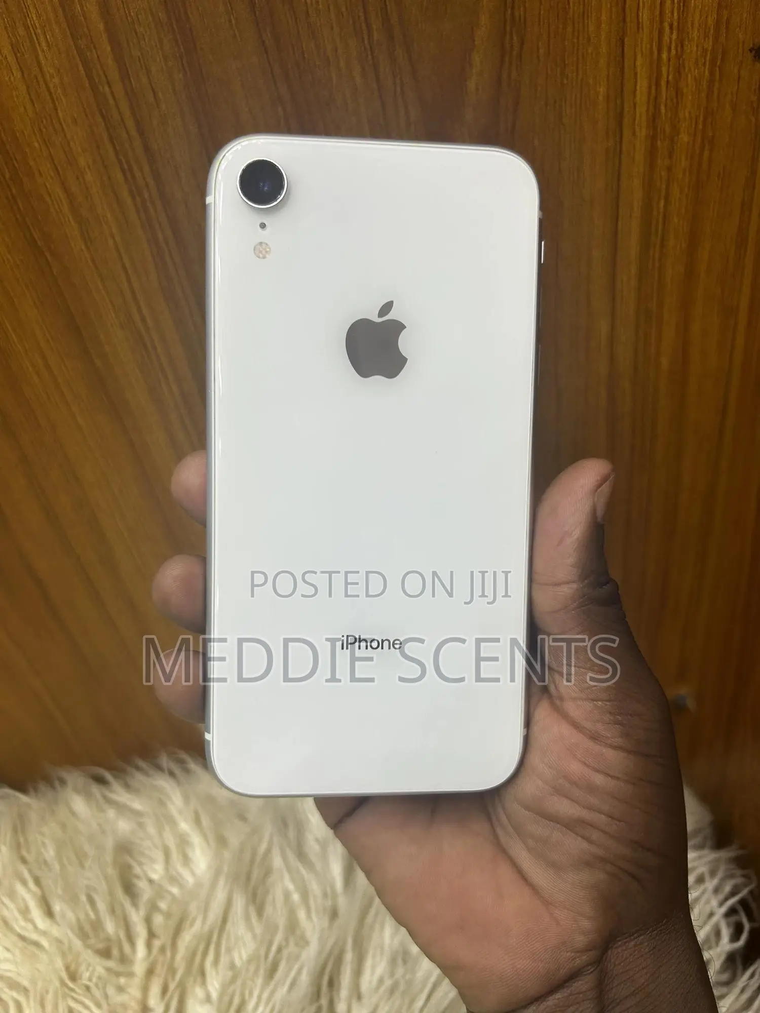 Apple iPhone XR 128 GB White