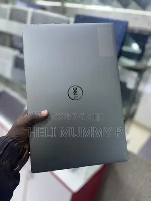 Laptop Dell XPS 17 9720 32GB Intel Core I7 SSD 1T