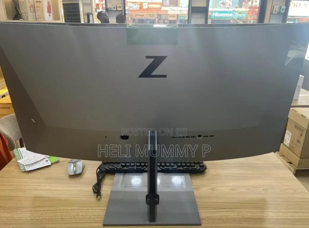 42 Inches Curved Monitor