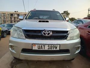 Toyota Fortuner 2009 Silver