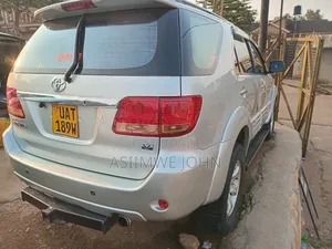Toyota Fortuner 2009 Silver