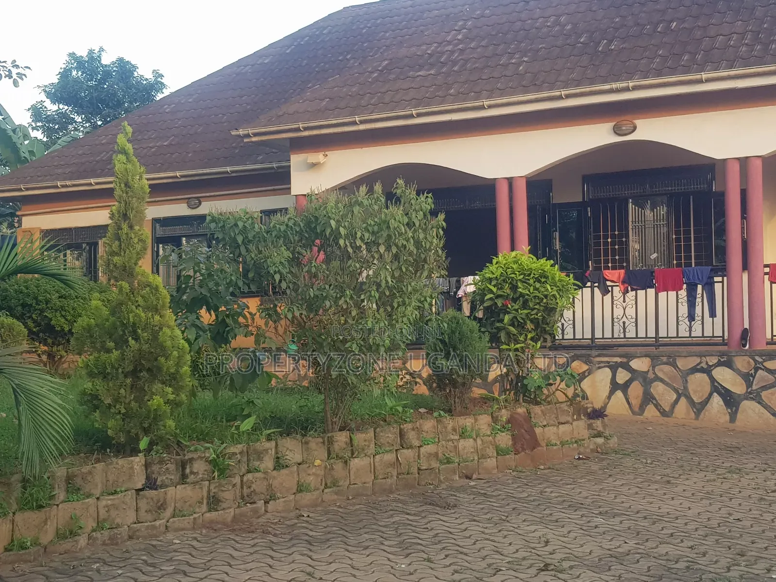 Furnished 5bdrm Bungalow in Kawempe for sale