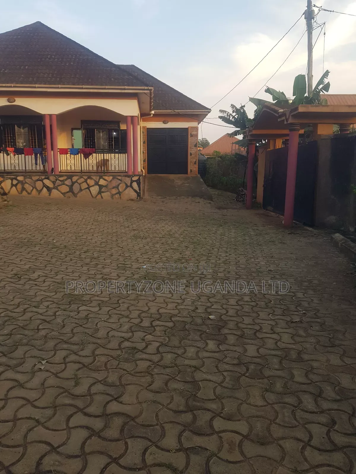 Furnished 5bdrm Bungalow in Kawempe for sale
