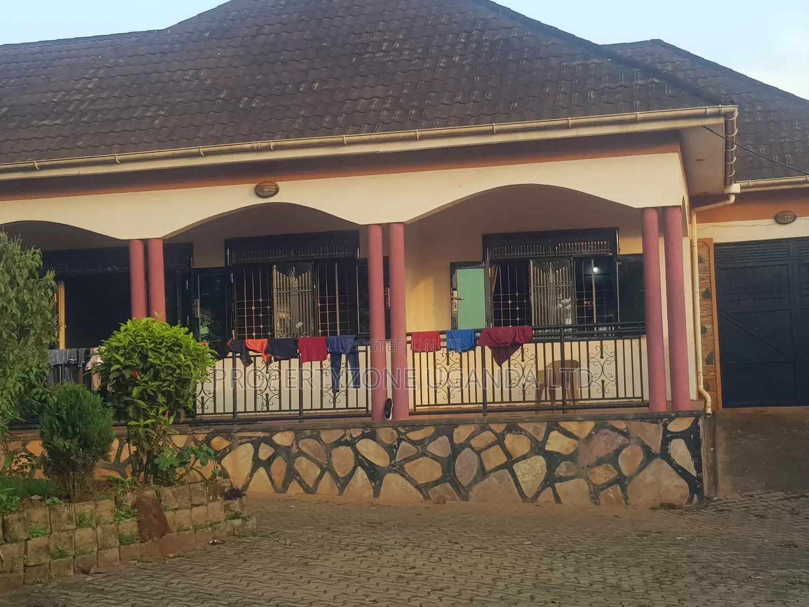 Furnished 5bdrm Bungalow in Kawempe for sale